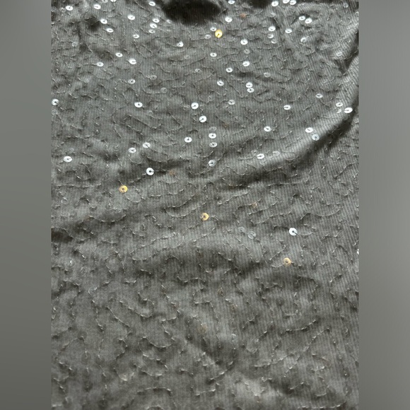 Express Off-White Ribbed Sequin Tank Top - Picture 5 of 9